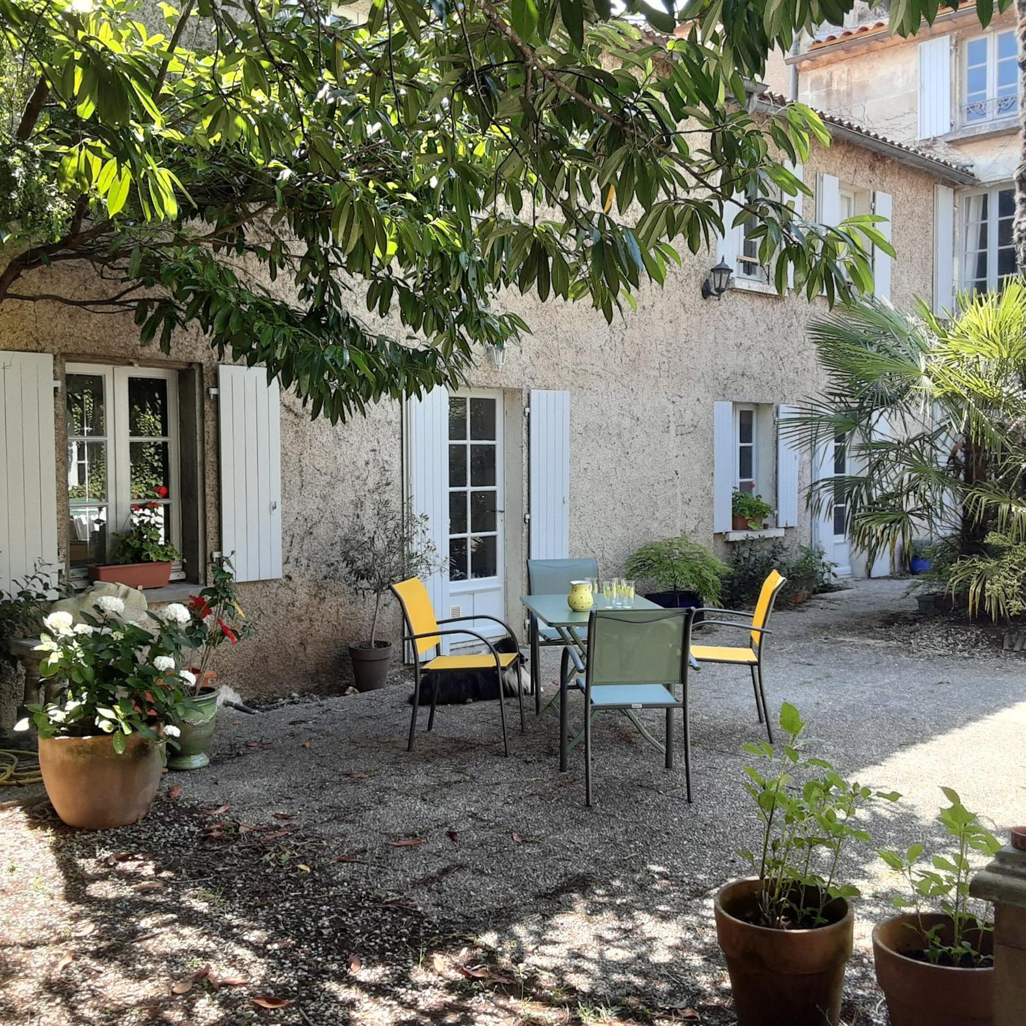 Annexe Du Pont De La Charente Apartment Châteauneuf-sur-Charente Екстериор снимка